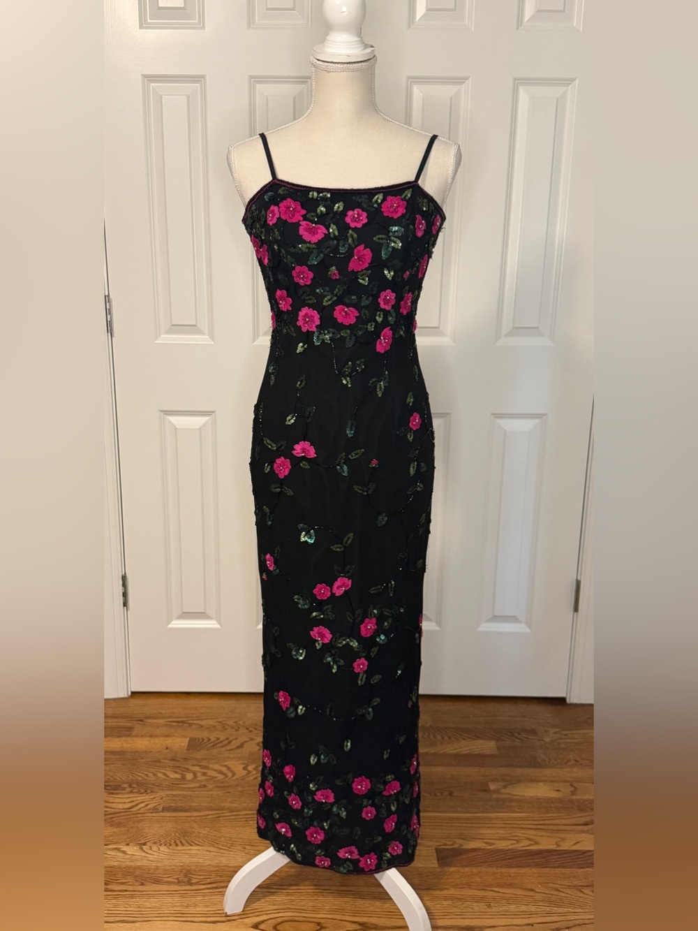 VTG Papell Boutique Evening Black Silk Beaded Pink Floral Gown Maxi Dress Sz 4